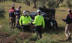 Kilis'te Virajı alamayan hafif ticari otomobil şarampole uçtu: 1 ölü