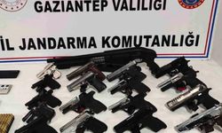 Gaziantep'te 10 ruhsatsız tabanca ele geçirildi