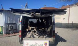Gaziantep'te çaldıkları araçla hırsızlık yapan şüpheliler suçüstü yakalandı