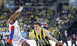 Anadolu Efes kazandı! THY Euroleague: Fenerbahçe Beko: 80 - A. Efes: 82