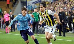 Trendyol Süper Lig: Fenerbahçe: 1 - Adana Demirspor: 1 (İlk yarı)