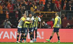 Fenerbahçe, şampiyonluk şansını son haftaya taşıdı