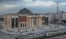 Türkiye’nin en büyük ikinci kütüphanesi Gaziantep’te hizmete açıldı