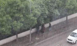 Gaziantep’te  Aniden Bastıran Sağanak Yağış Vatandaşları Hazırlıksız Yakaladı