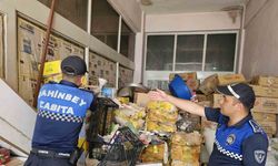 Gaziantep’te bayram öncesi tarihi geçmiş 5 ton şekerleme ele geçirildi