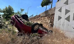 Gaziantep'te kontrolden çıkan otomobil şarampole uçtu: 1’i ağır 3 yaralı