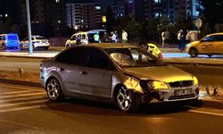 Gaziantep'te feci kaza! Yolun karşısına geçmek isteyen çifte otomobil çarptı: 1’i ağır 2 yaralı