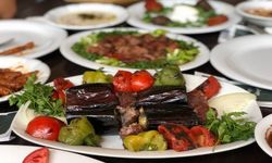 Gastronomi kentinde "Mutfakta Ata Mirası" projesiyle gençler yöresel yemeklerle tanışıyor