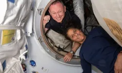İki Astronot Uzayda Mahsur Kaldı: Dünyaya Dönemiyorlar!