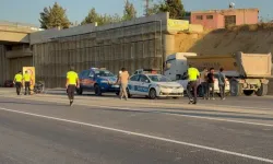 Kilis'te hafriyat kamyonu ile çarpışan motosikletin sürücüsü yaralandı