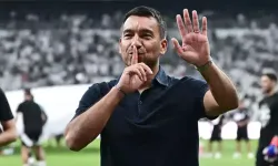 Giovanni van Bronckhorst: "Galip geldiğimiz için çok mutluyum"