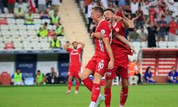 Trendyol Süper Lig: Antalyaspor: 2 - Adana Demirspor: 1 (Maç sonucu)