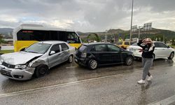 Zincirleme trafik kazasında 4 kişi yaralandı