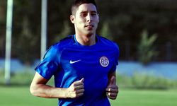 Antalyaspor ve Fas Milli Takımı'nın eski futbolcusu Abdelaziz Barrada hayatını kaybetti