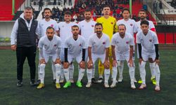 Şehitkamil Belediyespor zirvede