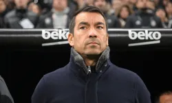 Giovanni van Bronckhorst: “Şampiyonluk zor ama ben hiçbir zaman pes etmem”