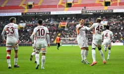 Puan farkı 8'e çıktı ! Galatasaray, Kayserispor deplasmanında farklı kazandı