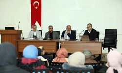 Gaziantep Üniversitesi'nde İslam Hayattır Paneli düzenlendi