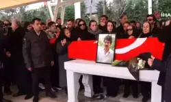 Ferdi Tayfur’un cenaze töreninde Tuğçe Tayfur ile aile bireyleri arasında gerginlik