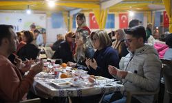 Gaziantep'te iftar çadırları Ramazan’ın birlik ruhunu yaşatıyor