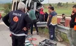 Gaziantep otoyolunda tır devrildi! Sürücü hayatını kaybetti...