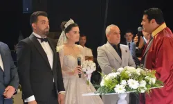 Gaziantep bu düğünü konuşuyor! Çiçek ve Yürekli ailelerinin mutlu günü...