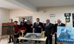 İslahiye'de öğrencilerin yaptığı resimler sergilendi