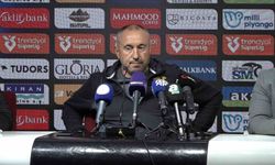 Stanimir Stoilov: "6 gol kalenizde görürseniz o zaman 3 gol atsanız bile bu yeterli olmuyor"
