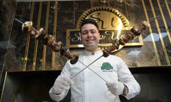 Yılda sadece 3 hafta yapılan sarımsak kebabı damak çatlatıyor
