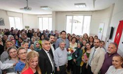 Yılmaz, başarılı kursiyerlere sertifikalarını takdim etti