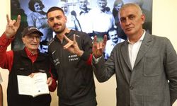 TFF Başkanı Hacıosmanoğlu ve milli futbolcular, Aziz Sancar'ı ziyaret etti