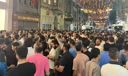 Leman dergisinden tepki çeken karikatür! Dergi binası önünde protesto edildi...