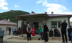 İslahiye'de 18 köy tipi kalıcı konutun anahtarları hak sahiplerine teslim edildi