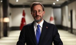 Fahrettin Altun: "7 yıl sürdürdüğüm İletişim Başkanlığı görevimden ayrılmış bulunuyorum"