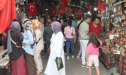 Gaziantep aşırı sıcağa rağmen turist akınına uğruyor