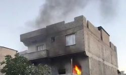 Gaziantep’te 2 katlı binada yangın