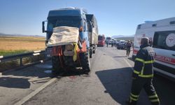 Gaziantep’te tırla çarpışan traktördeki 2 kişi yaralandı