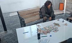 Üzerinden 20 bin lira çıkan dilenci sınır dışı edildi