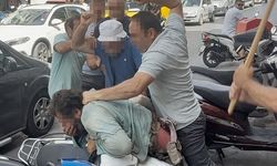 Yol ortasında öldüresiye darbettiler: O anlar kamerada
