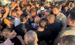 Ali Koç, taraftarlarla birlikte stada gitti