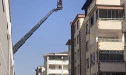 Gaziantep'te apartmanın terasında çıkan yangın söndürüldü