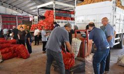 Şahinbey Belediyesi’nin ’Üreticiden Tüketiciye Tarla Fiyatına’ projesine vatandaşlardan tam not