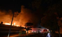 Gaziantep'te geri dönüşüm fabrikasında çıkan yangın kontrol altına alındı