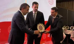 Bakan Tekin Gaziantep'te eğitime katkı sunan hayırseverlerle buluştu:
