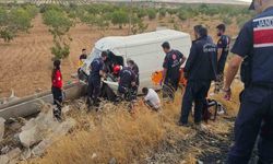 Gaziantep’te kamyonet şarampole uçtu: 2 ağır yaralı