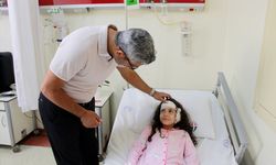Gaziantep'te İşitme engelli anne ve kızı, biyonik kulakla birbirini daha rahat duydu