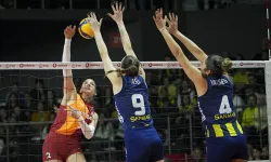 Fenerbahçe, nefes kesen derbide Galatasaray'ı mağlup etti