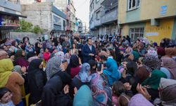 Başkan Yılmaz'ın mahalle ziyareti mitinge dönüştü