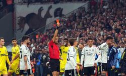Beşiktaş, bir Fenerbahçe maçında yine kırmızı kart gördü