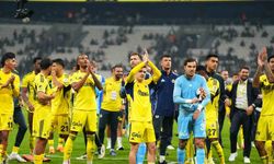 Fenerbahçe, 2-0 geriden gelerek derbiyi kazandı